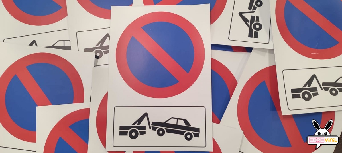 Prohibido aparcar llamamos grúa señal en vinilo adhesivo