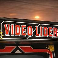 Marquesina Video Leader 4 – Vinilo Adhesivo Personalizado para Máquina Recreativa 010036