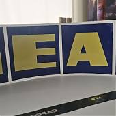 La Magia del Vinilo Adhesivo con el Logotipo de SEAT de los Años 70 – Un Viaje al Pasado