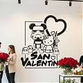  Vinilo decorativo de corte San Valentín para tiendas juveniles – diseño manga divertido 09897