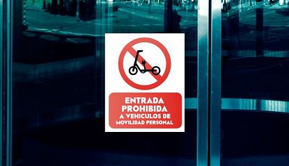  Entrada prohibida a vehículos de movilidad personal VINILO ADHESIVO - 08428