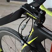 Decoraciones en vinilo adhesivo para una bicicleta de carretera BH
