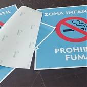 Vinilo adhesivo ZONA INFANTIL PROHIBIDO FUMAR: Una solución efectiva para promover ambientes libres de humo