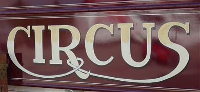 Circo Raluy Legacy : el arte de las tipografías