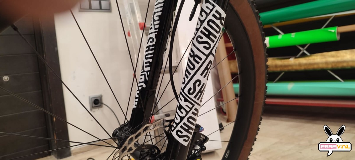 adhesivos personalizados ara bicicletas de montaña