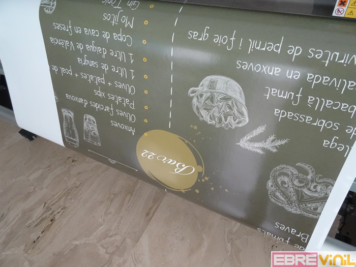 decoración paredes bares y restaurantes con vinilos modernos
