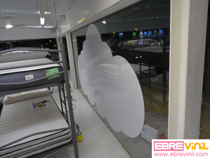 Vinilos adhesivos para impresión digital, tanto con tintas solventes, eco solventes e inkjet
